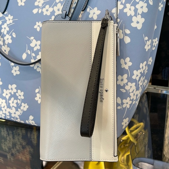 Kate Spade Madison Double Zip Wristlet Wallet Phone Holder 
Platinum Grey
NWT - Picture 3 of 16